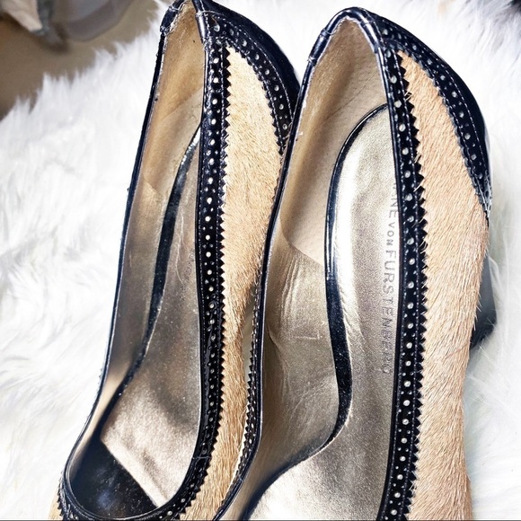 DIANE VON FURSTENBERG Calf Hair Patent Leather Peep Toe Heels, Size 7.5 - Picture 8 of 13